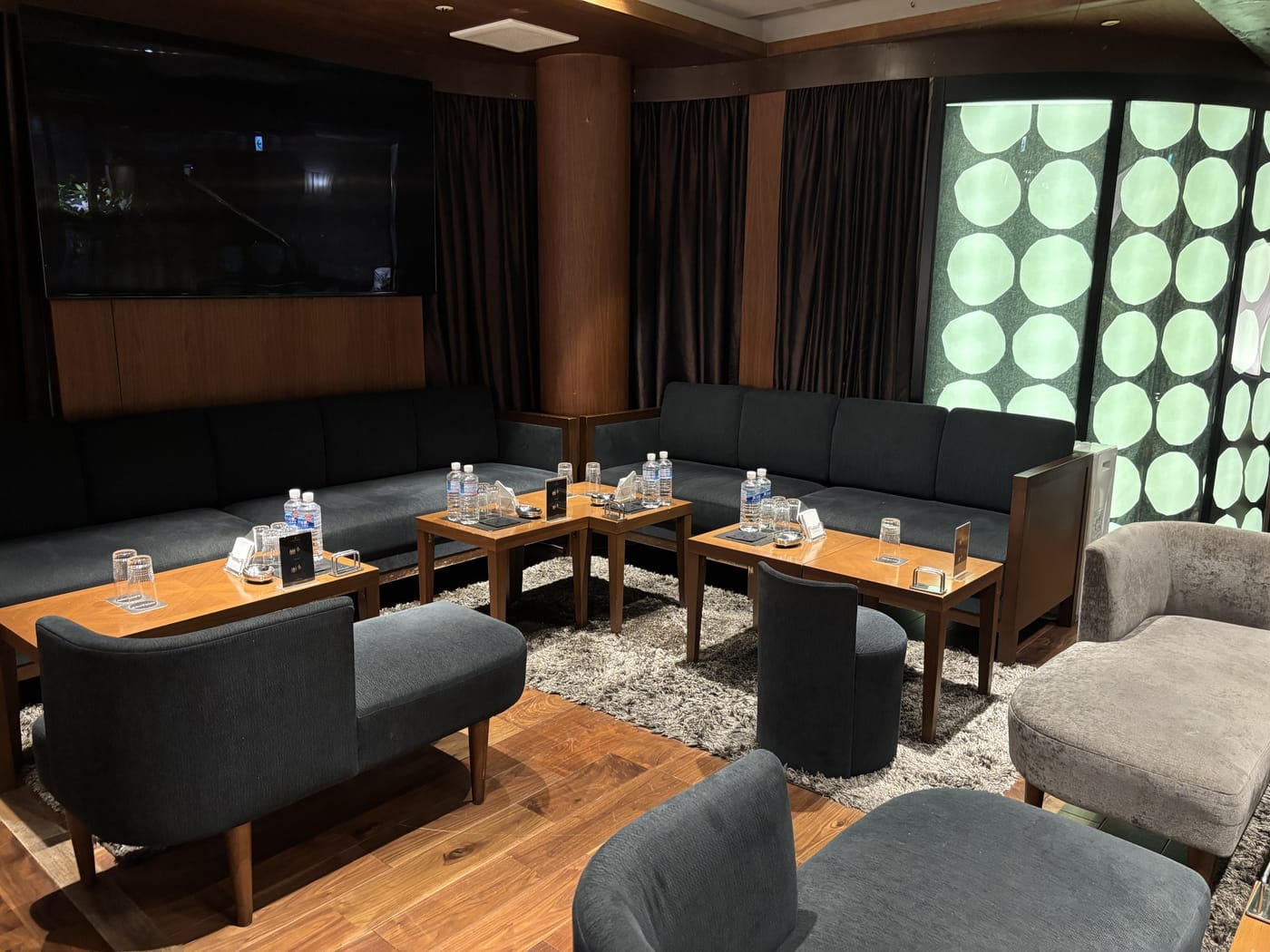 EDITION MAIN ROOM 内観