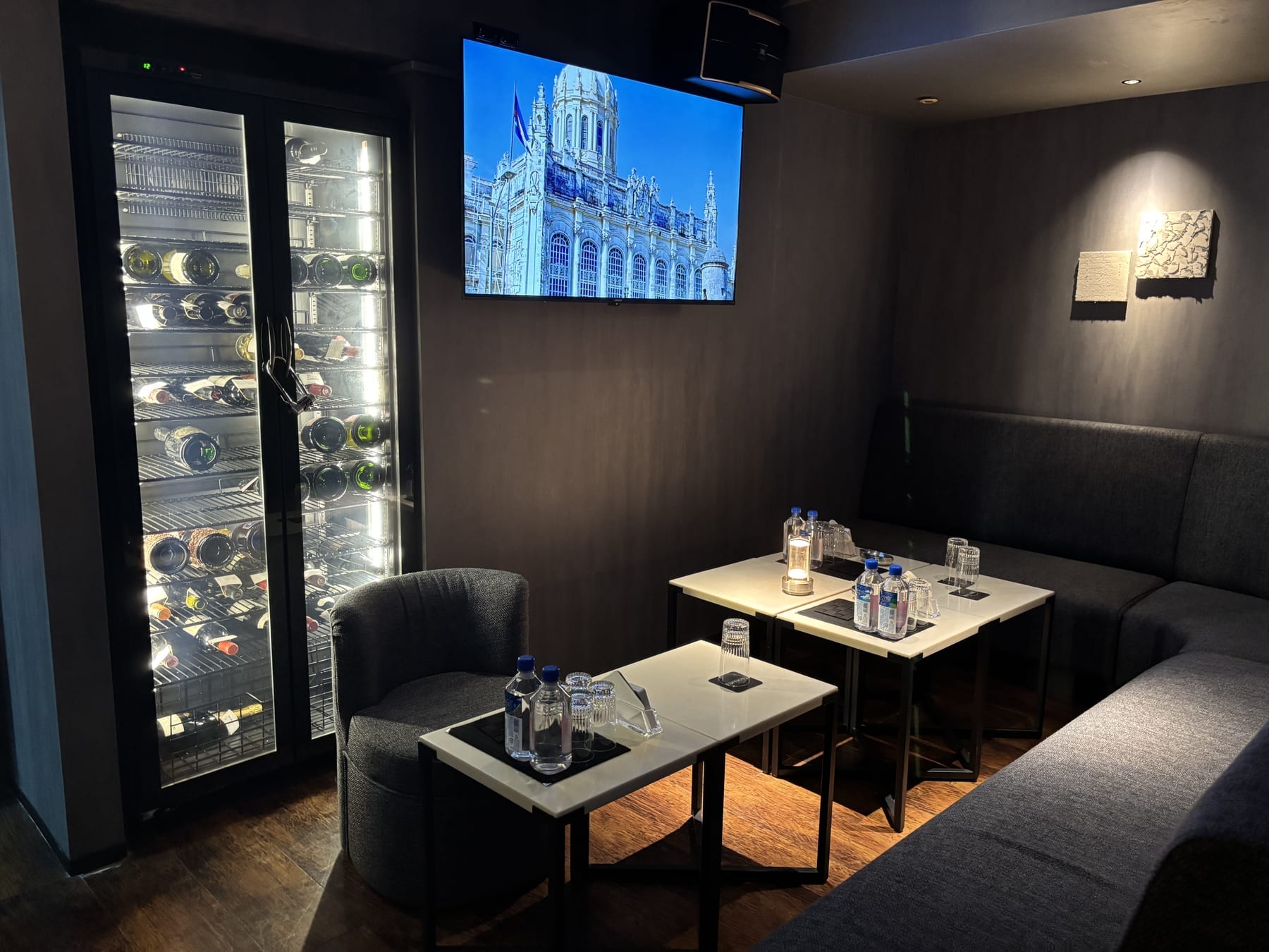 EDITION ROYAL ROOM 内装イメージ — 完全個室・最上位
