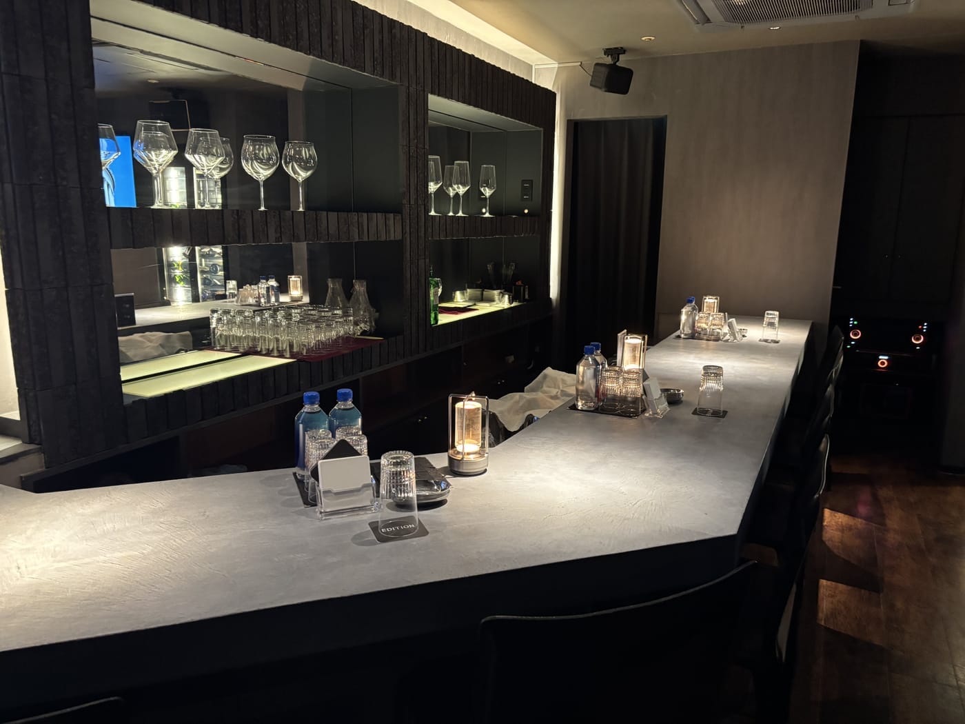 EDITION ROYAL ROOM 内観